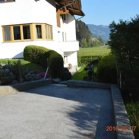Apartment Ferienwohnung Zeller